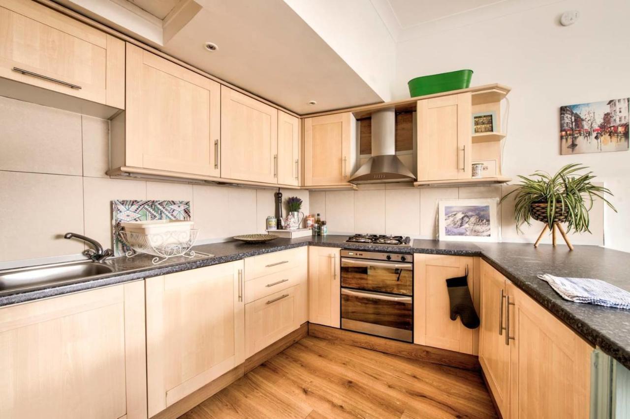 Guestready - Cosy Home 5 Minutes From Waverley! Edinburgh Exterior photo